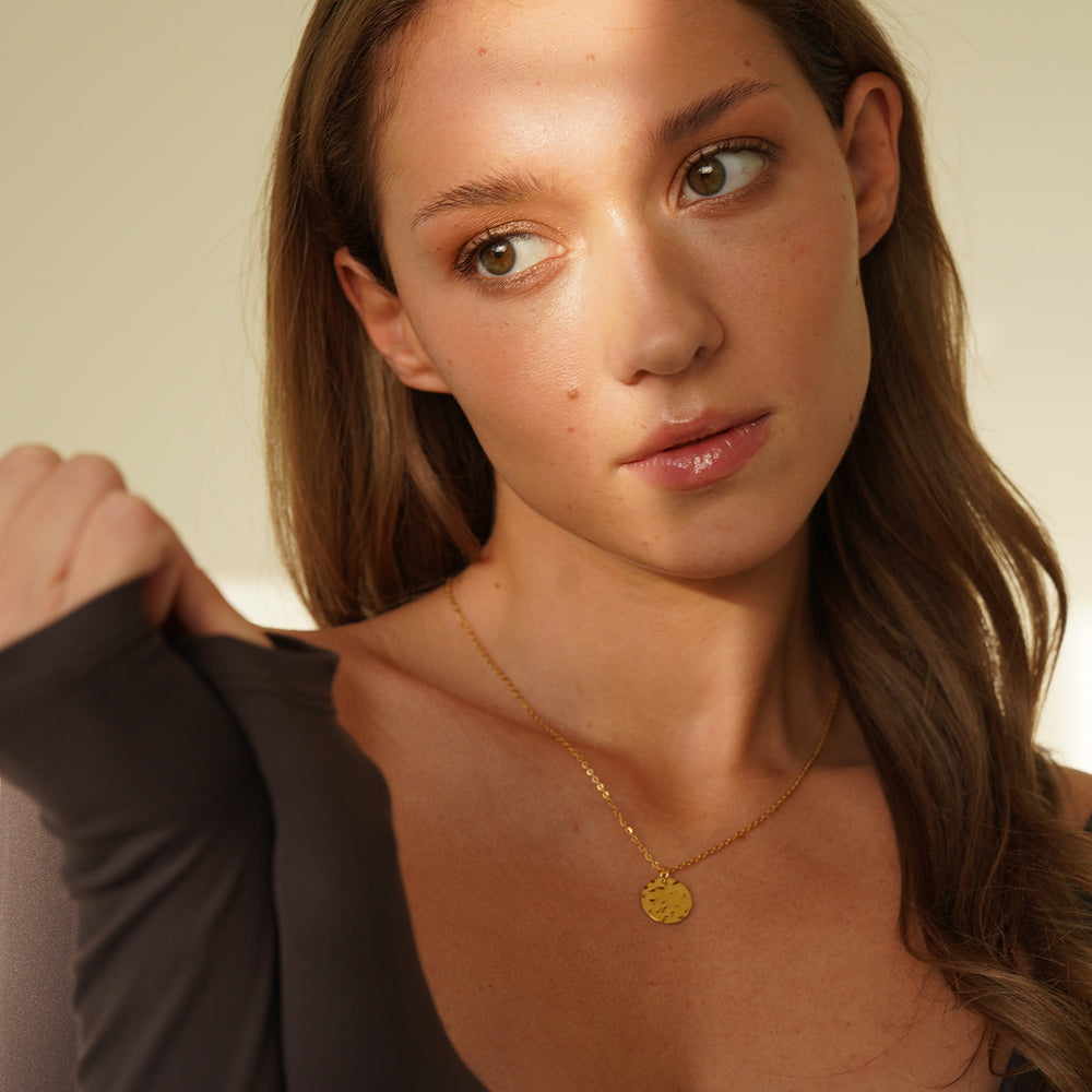 Circle Necklace - Engraving (Gold)