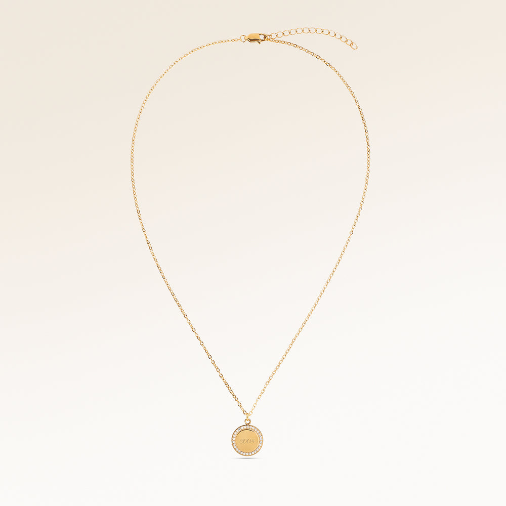 Round Necklace with Zirconia Edge – Engraving (Gold)