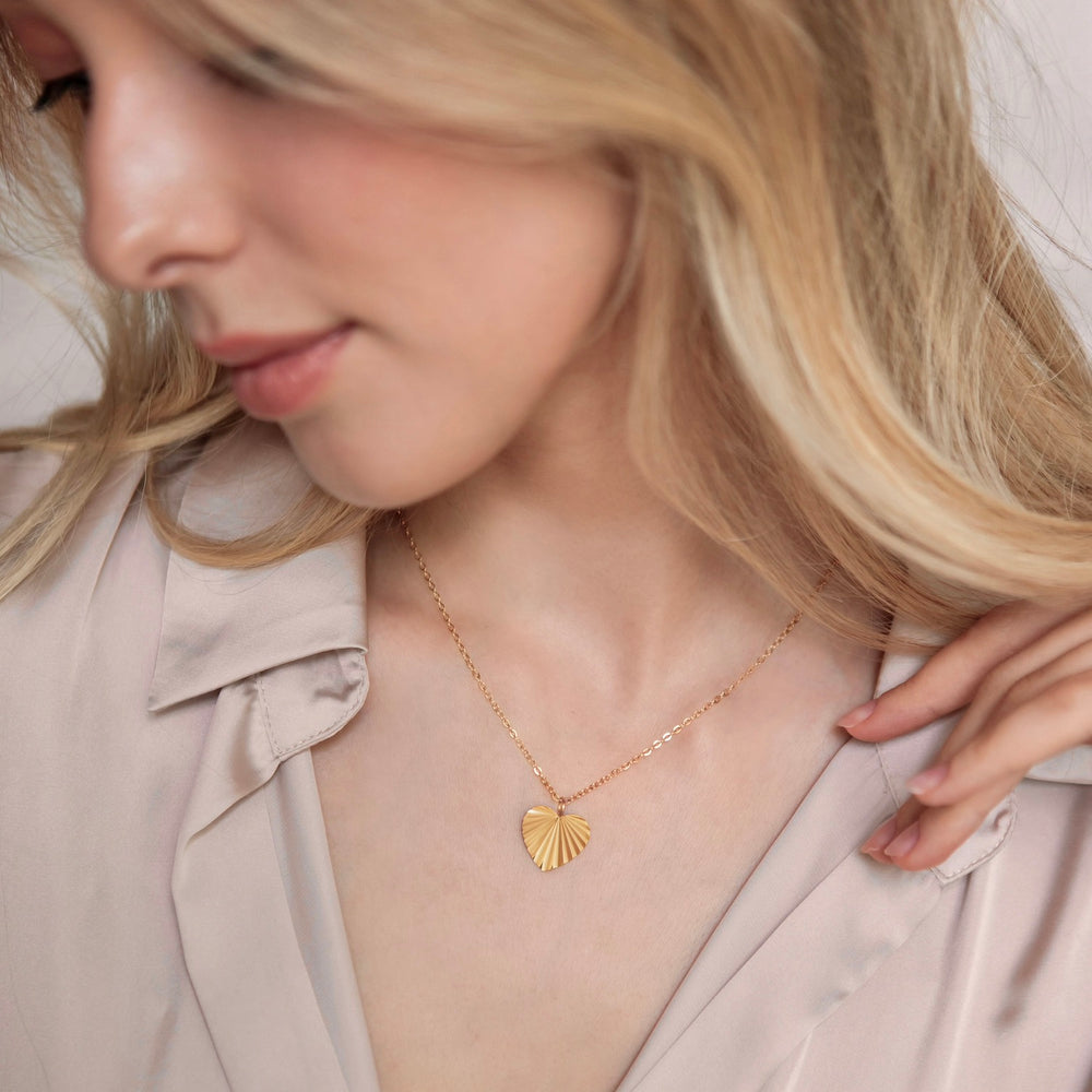 Soleil Heart-Shaped Necklace - Engraving (Gold)